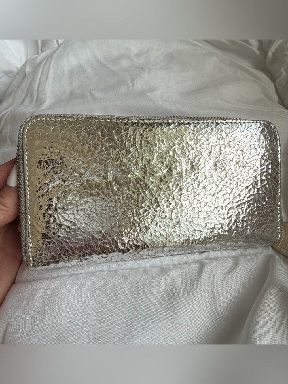 Brand New! Duex Lux Metallic Silver Cracked Leather Clutch Wallet